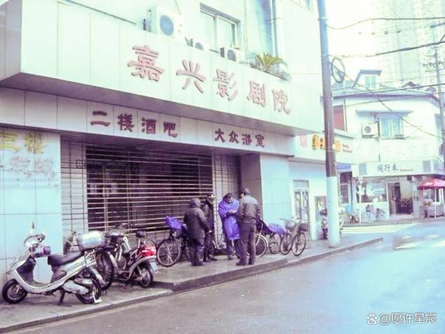 精品久久久久久.的相关介绍