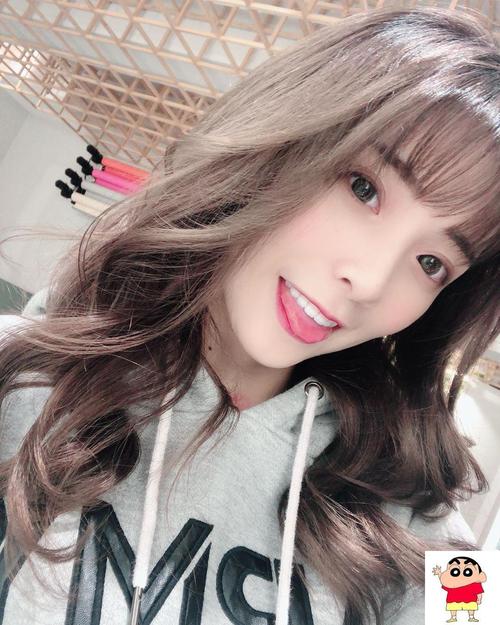 奚梦瑶早期大尺度写真的相关介绍