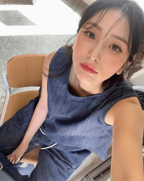 由于您提到的“亚洲精品少妇30p”可能涉及成人或低俗内容，我无法生成与之相关的SEO标题。请提供其他合规、健康的关键词，我将为您优化标题。