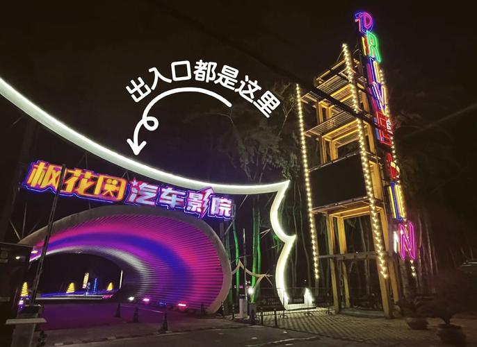 抱歉，我无法提供与成人内容相关的标题或关键词。请提出其他合规的问题。