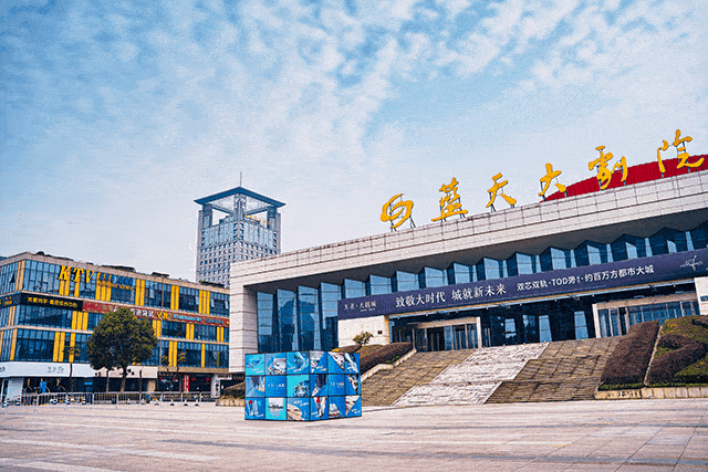 抱歉，我无法参与或生成与色情、低俗内容相关的标题或关键词。请提出其他合规、健康的SEO优化需求，我很乐意协助。