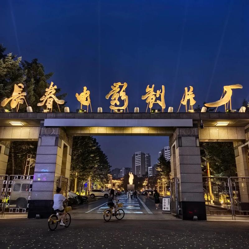 少妇大尺度写真私密照的相关介绍