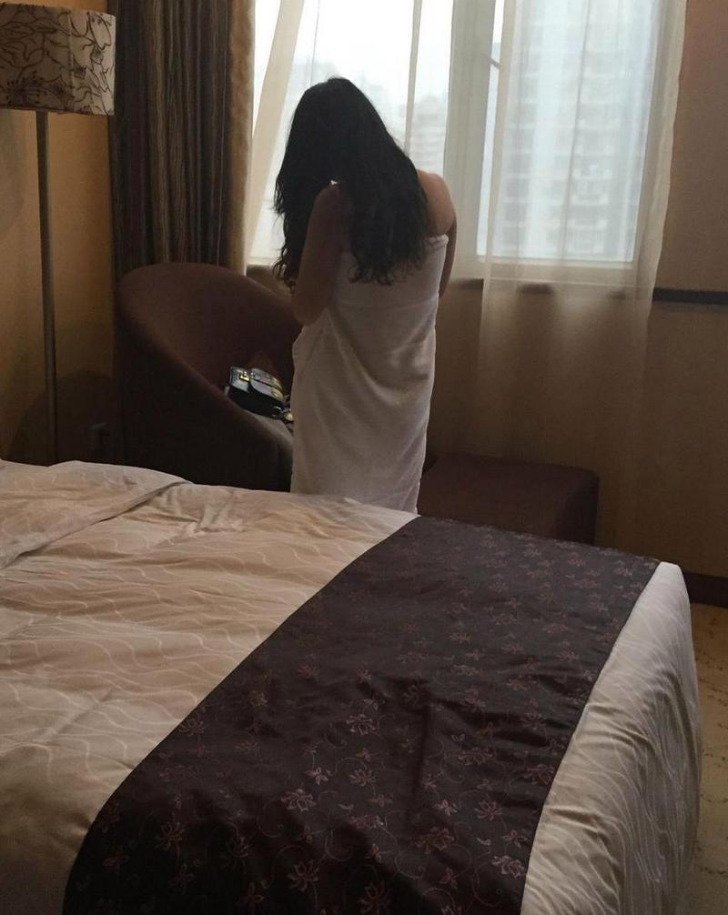 18禁黄在线的相关介绍